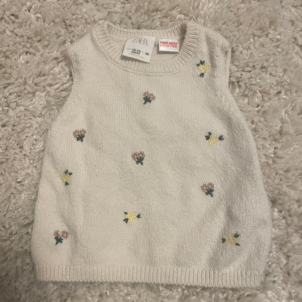 Zara floral sweater vest